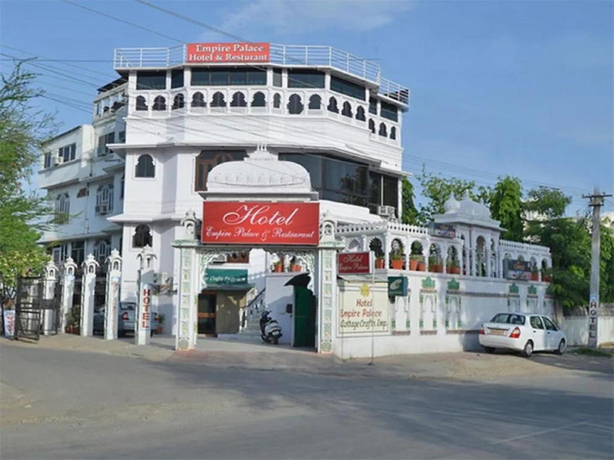 Empire Palace Hotel Udajpur Exteriér fotografie